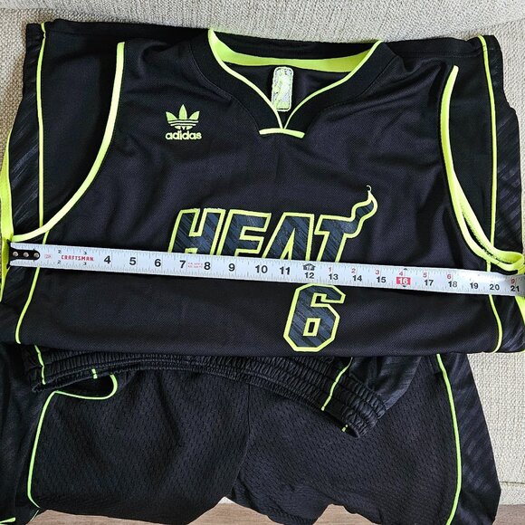 ADIDAS LeBron James Miami Heat *LIMITED EDITION* JERSEY and SHORTS SET - Picture 7 of 14